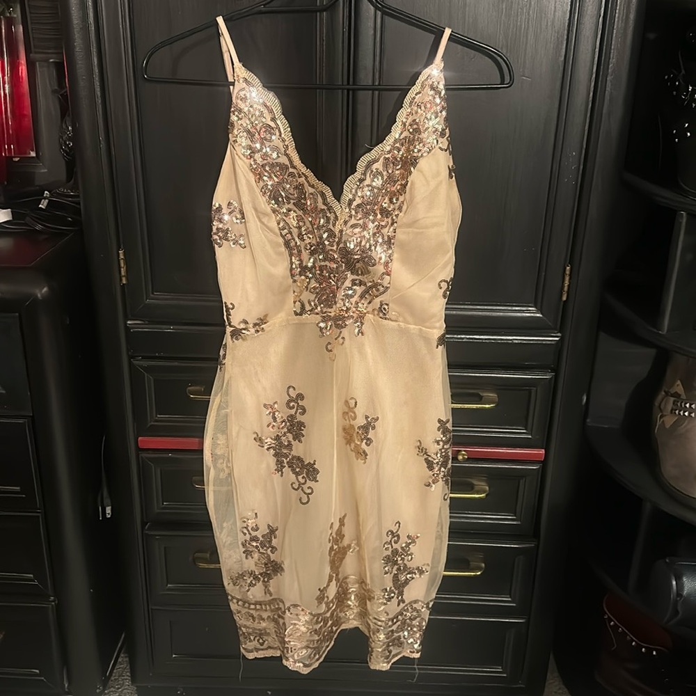 Beautiful rose gold sequence, party dress